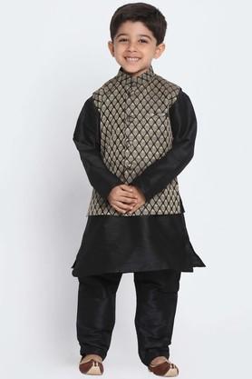 motif silk blend mandarin boys jacket kurta and pyjama set - black
