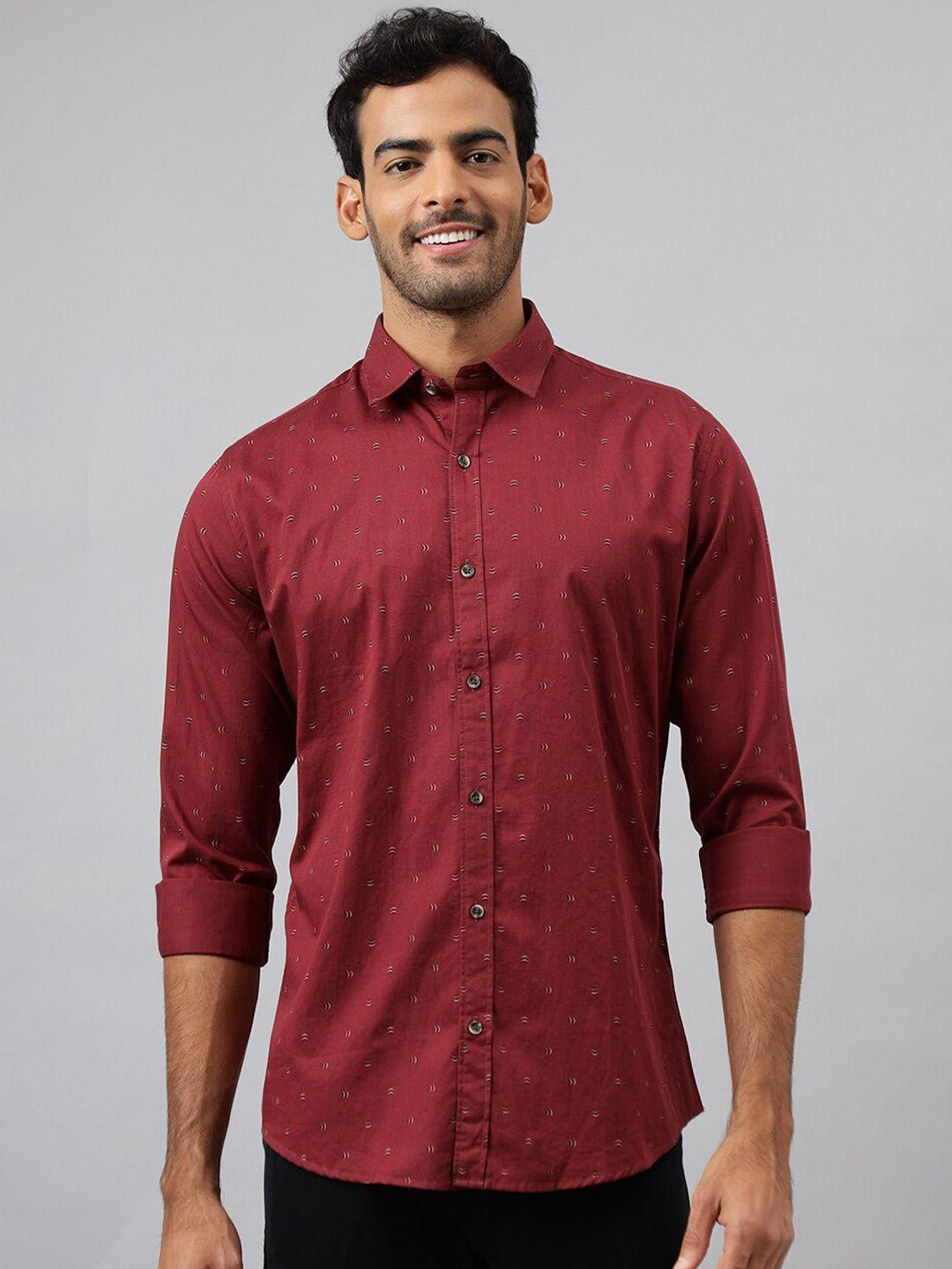 mr button men maroon slim fit printed cotton casual shirt