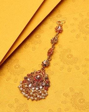 mtk-m-50123-red  ethnic mang tikka with pearl detail