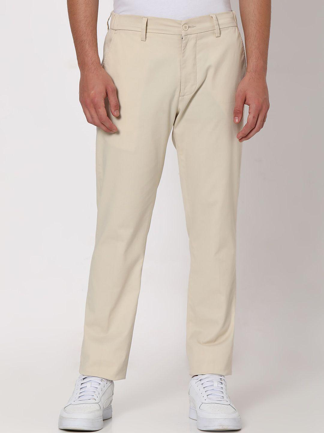 mufti men slim fit mid-rise chinos trouser