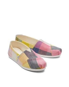 multi-plaid lightweight slip-ons