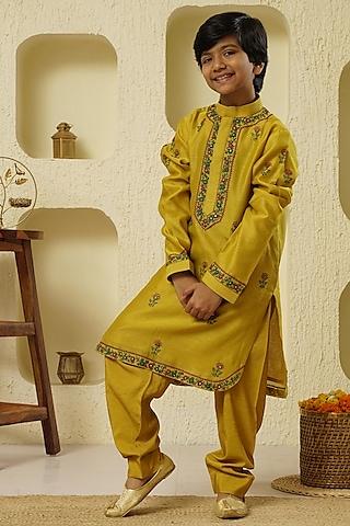 mustard chanderi silk embroidered kurta set for boys