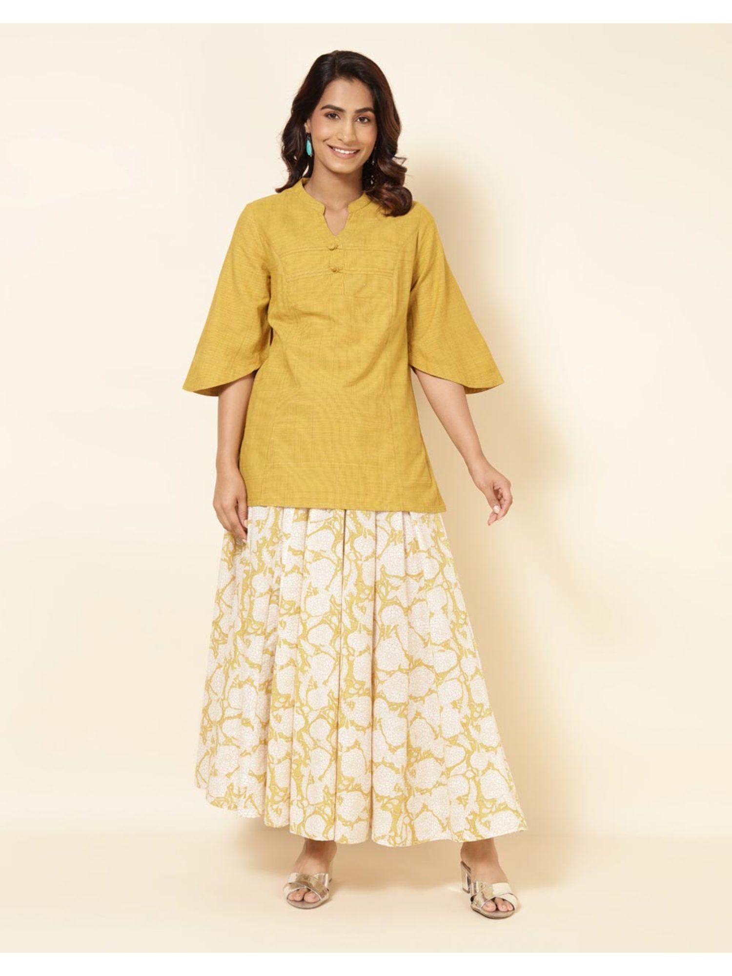 mustard cotton printed women short kurta with skirt (set of 2)