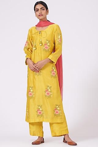 mustard boota embroidered kurta set