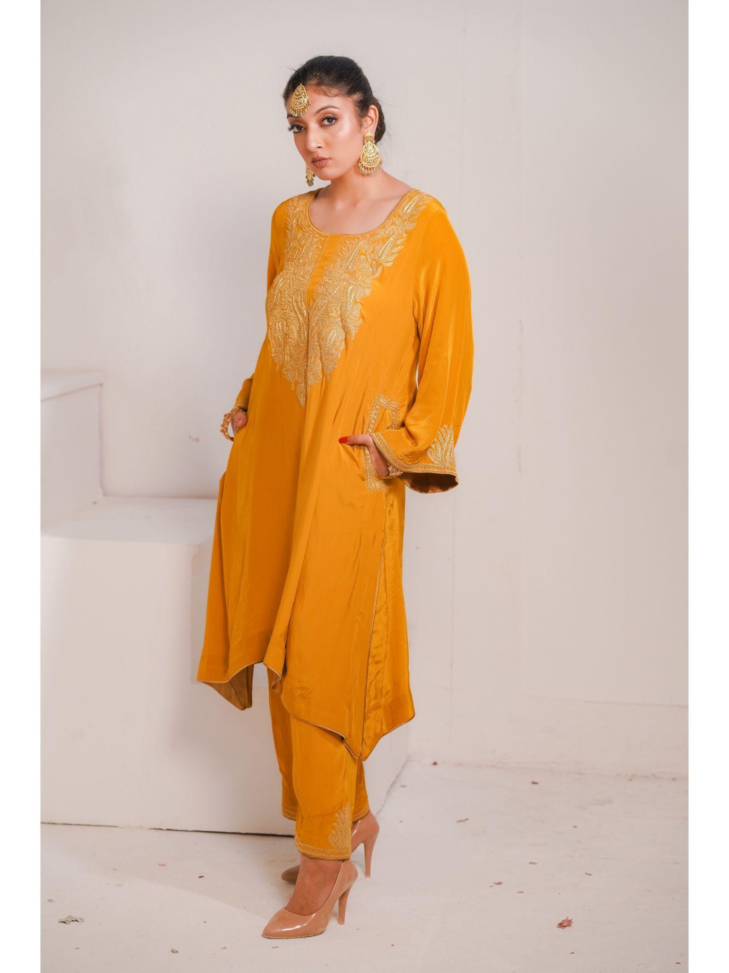 mustard crepe tilla kurta (set of 2)