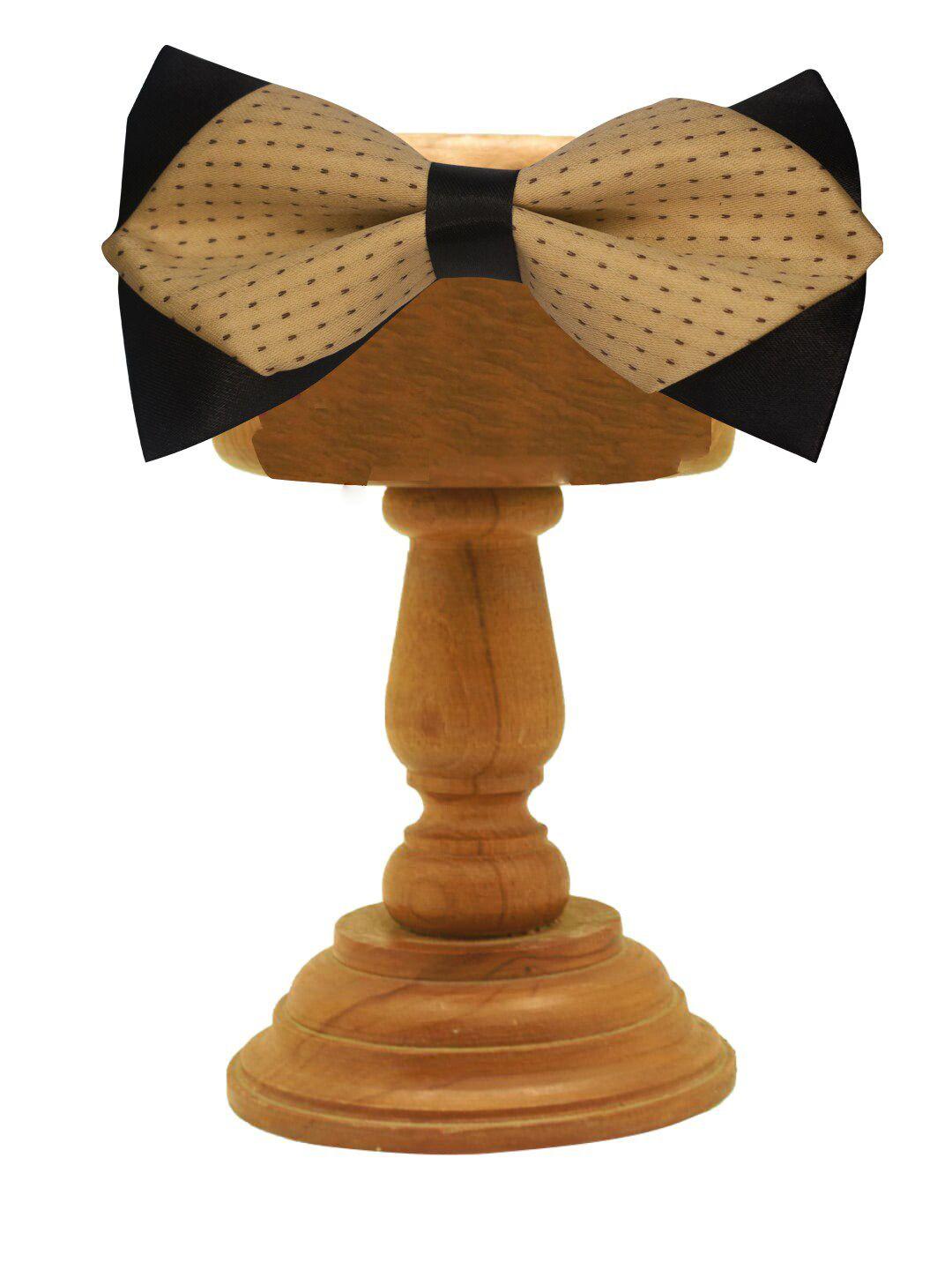 mutaqinoti men cream-coloured & black woven design bow tie
