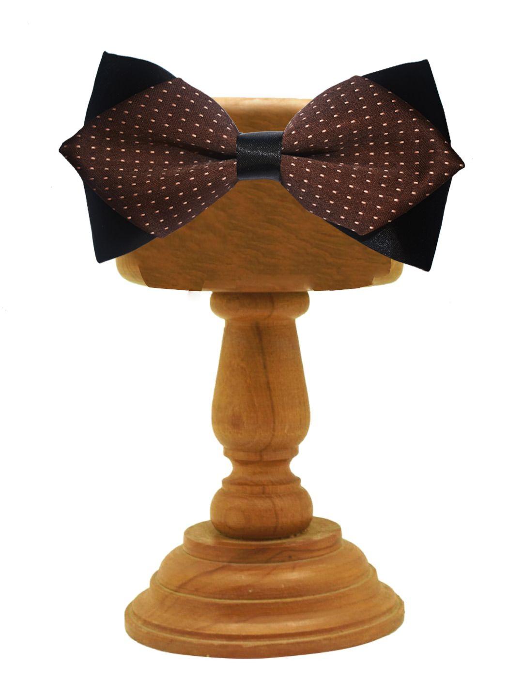 mutaqinoti men black printed bow tie