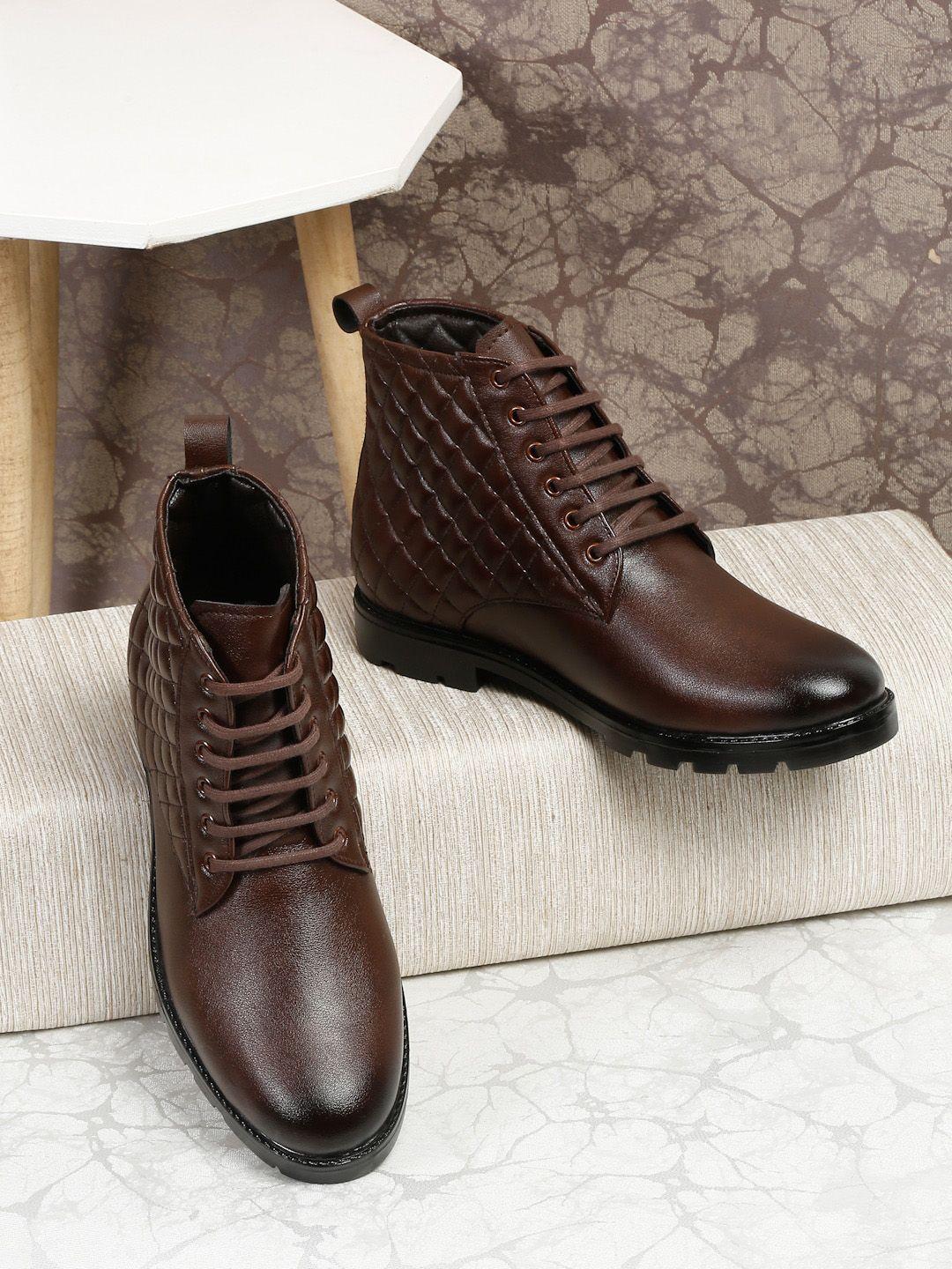 mutaqinoti men textured synthetic leather casual chukka boots