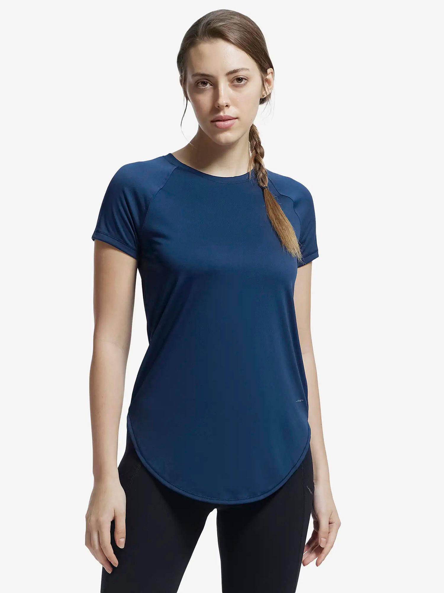 mw62 women's microfiber performance t-shirt with stay dry treatment blue