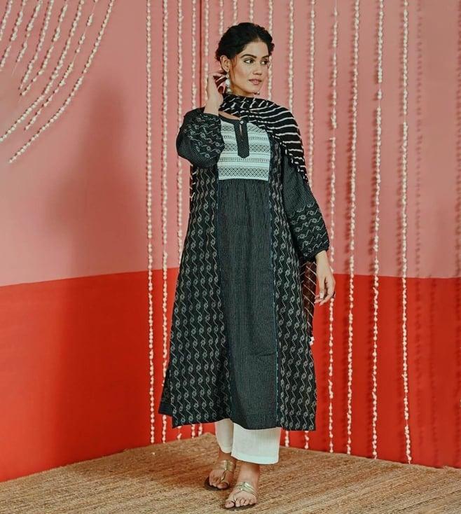 myaara black kantha cotton kurta with pant and leheriya chiffon dupatta