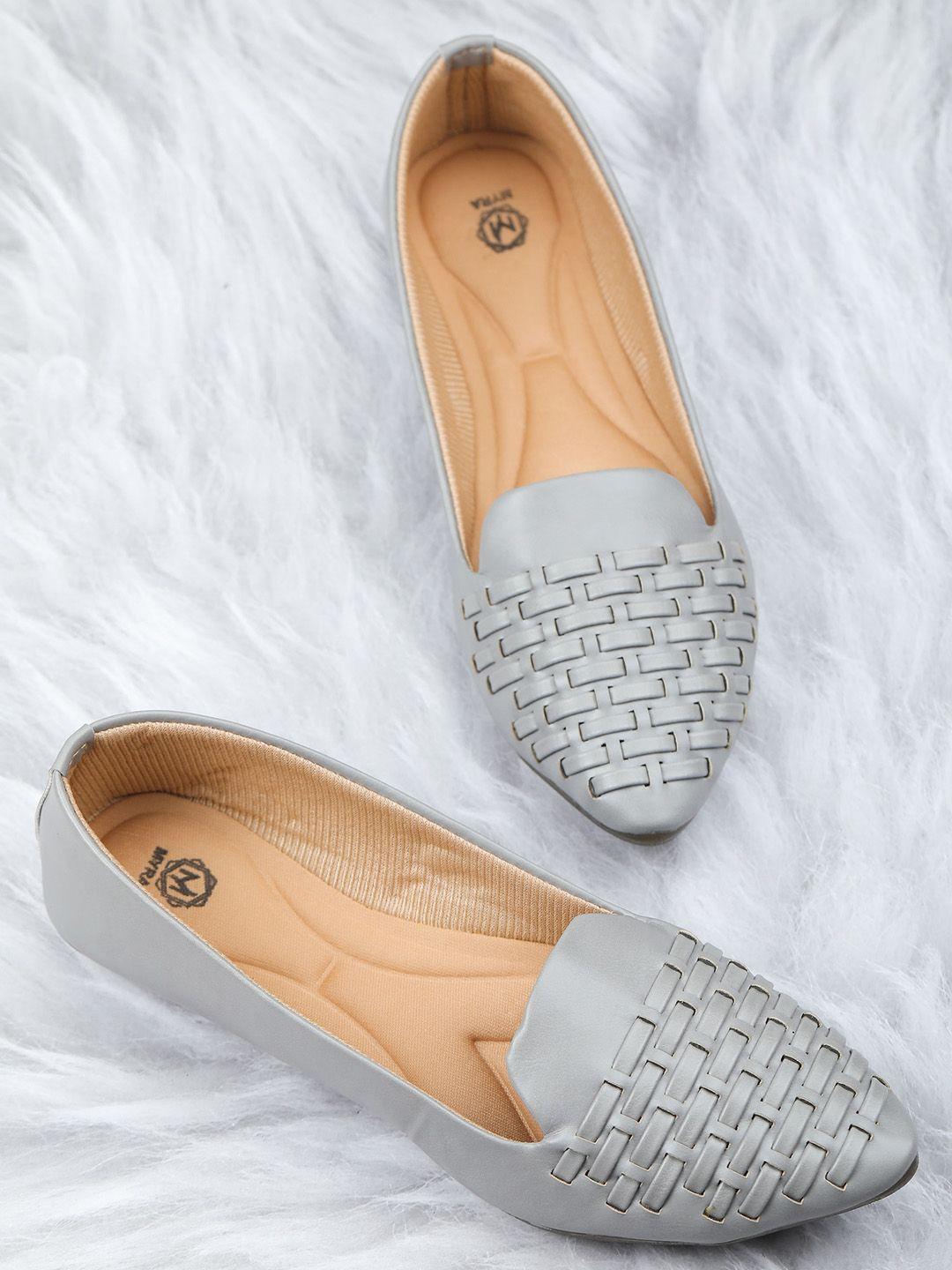 myra women woven design pointed toe ballerinas