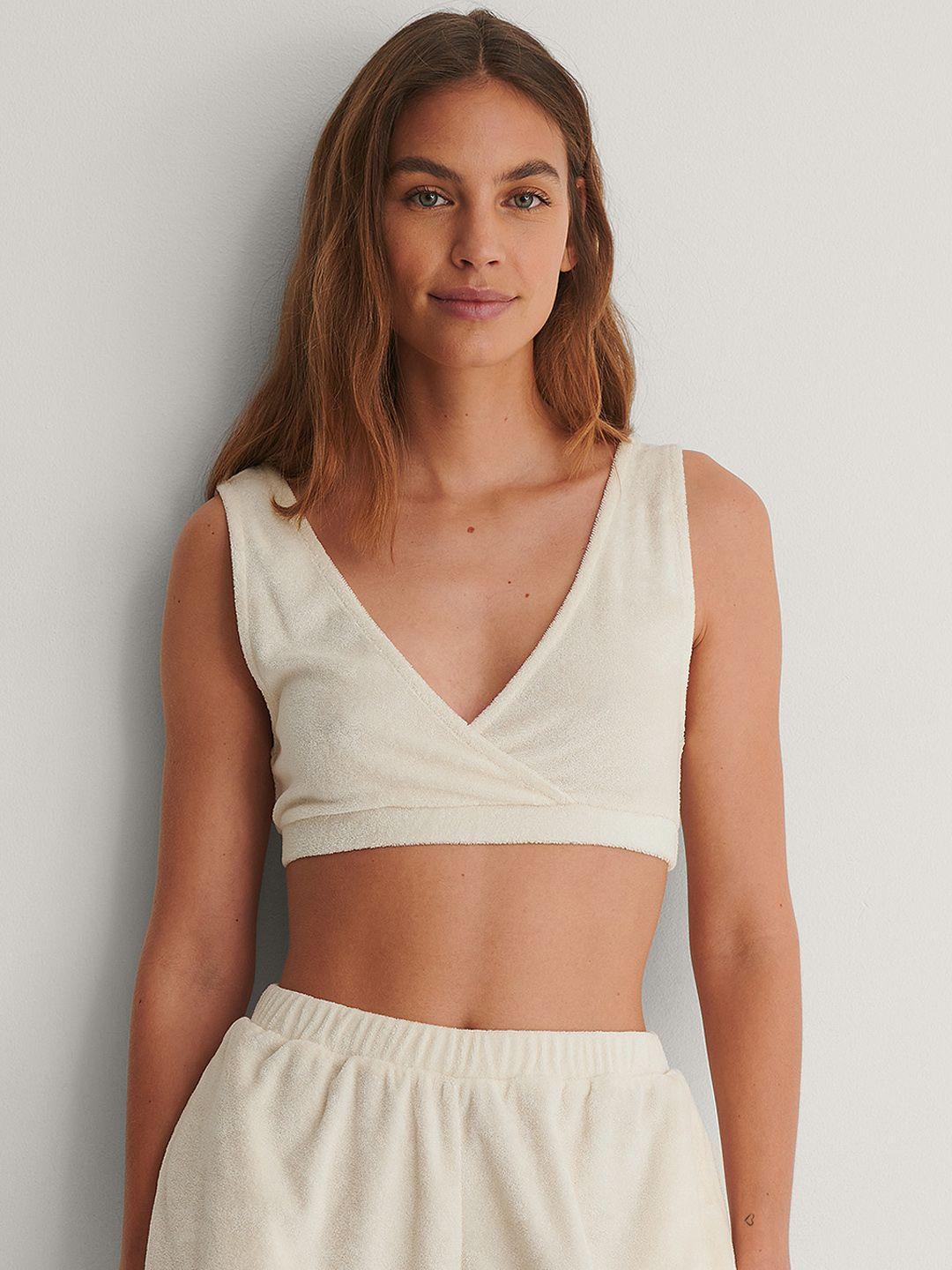 na-kd women cream-coloured solid crop top