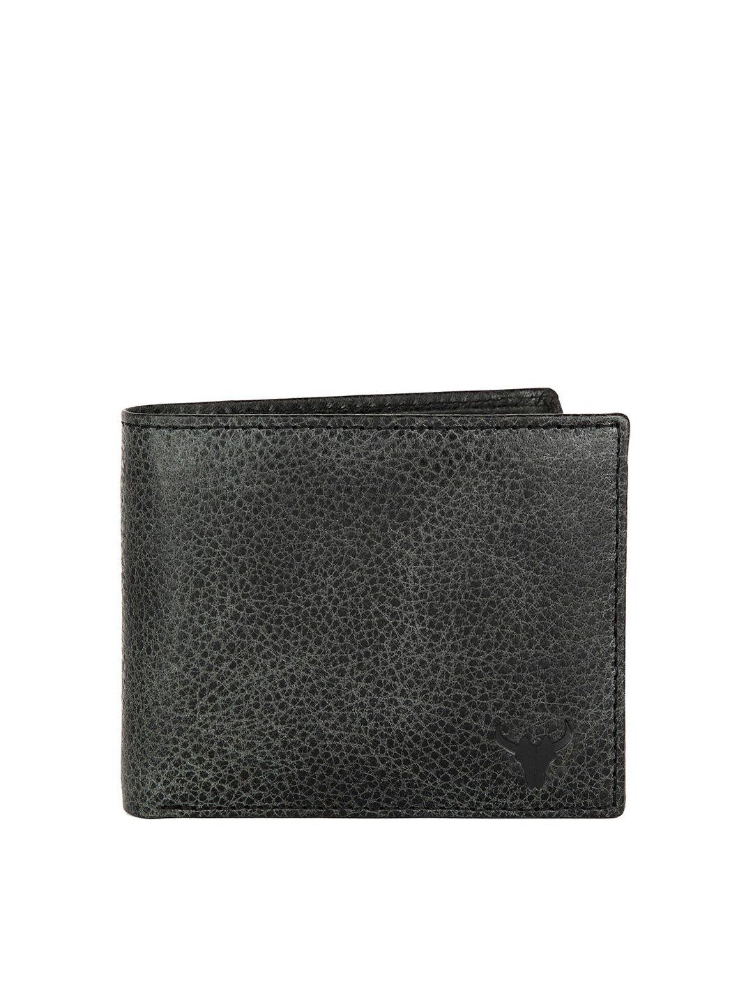 napa hide men black textured leather two fold wallet with rfid