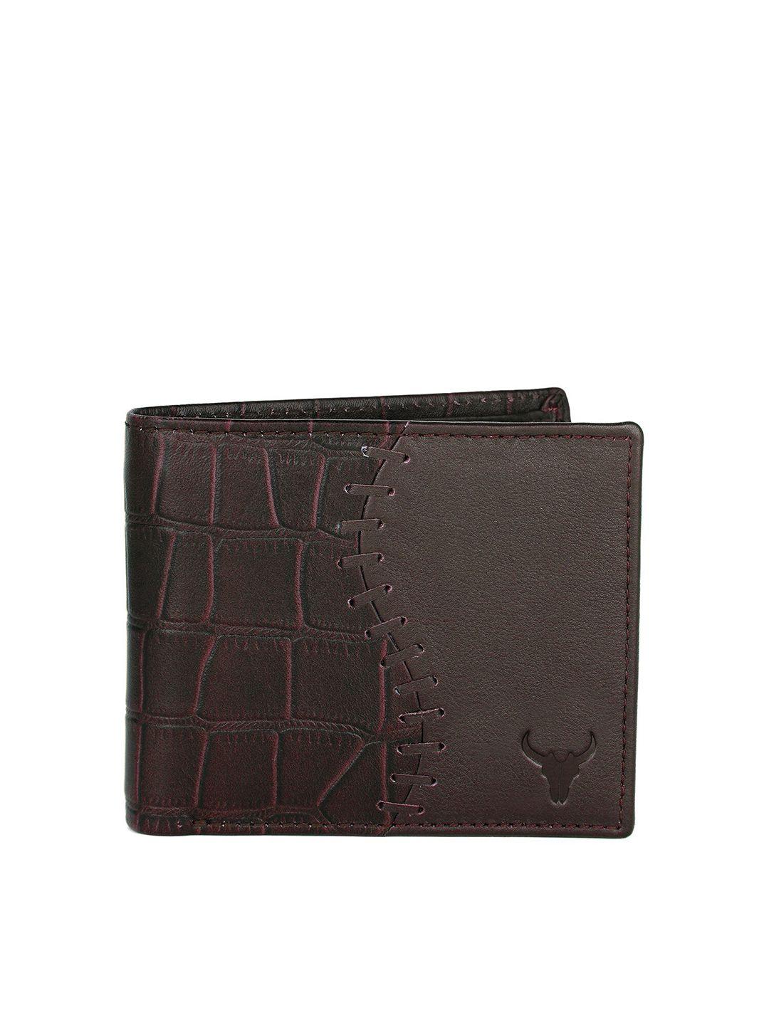 napa hide men maroon textured leather two fold wallet with rfid