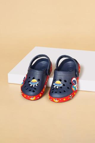 navy--casual-boys-clog-shoes