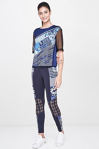 navy blue printed t-shirt with leggings
