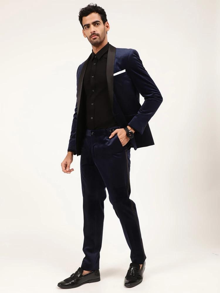 navy blue solid collar suit