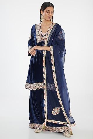 navy blue velvet hand embroidered kurta set