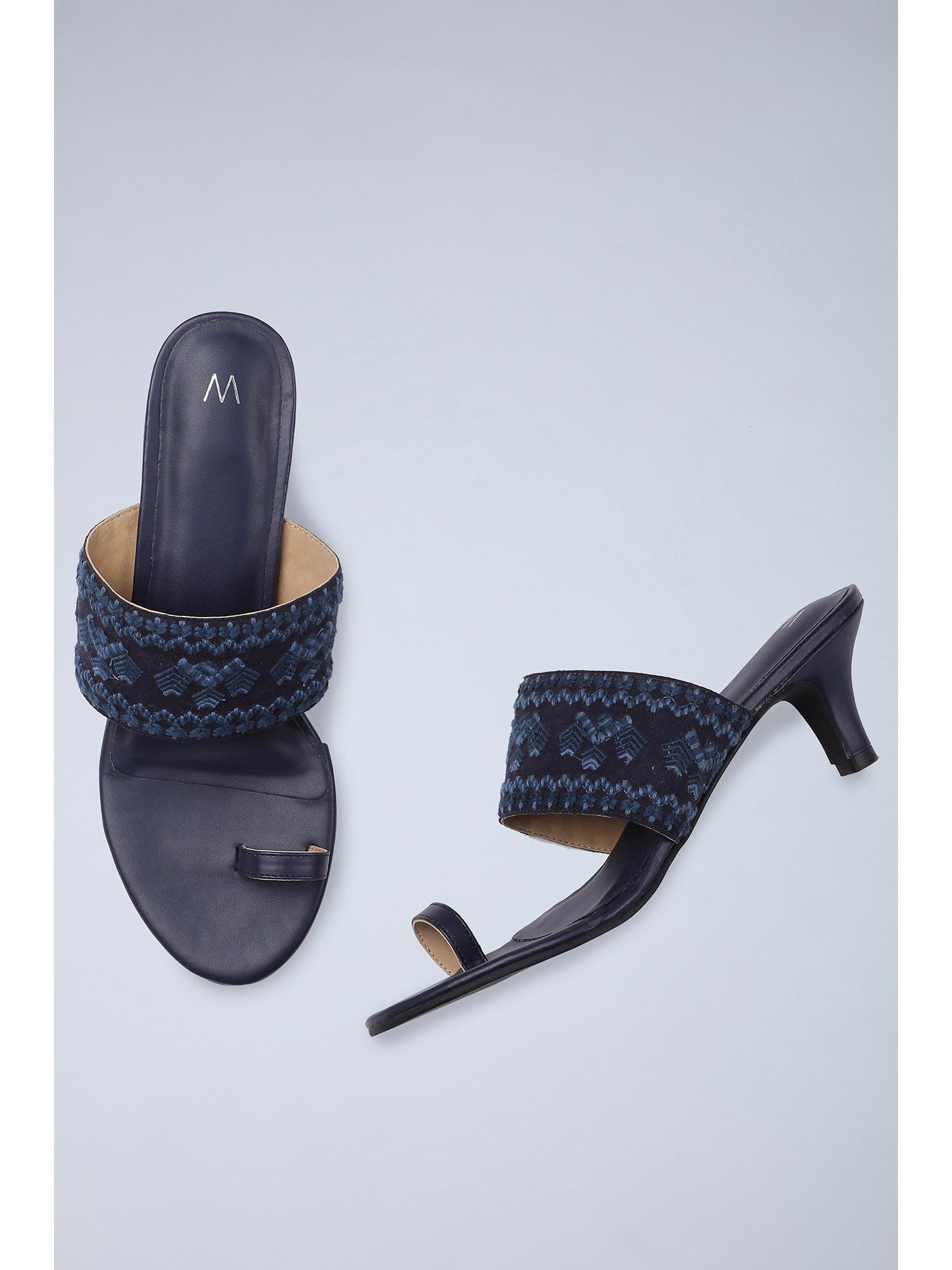 navy solid almond toe kitten heel