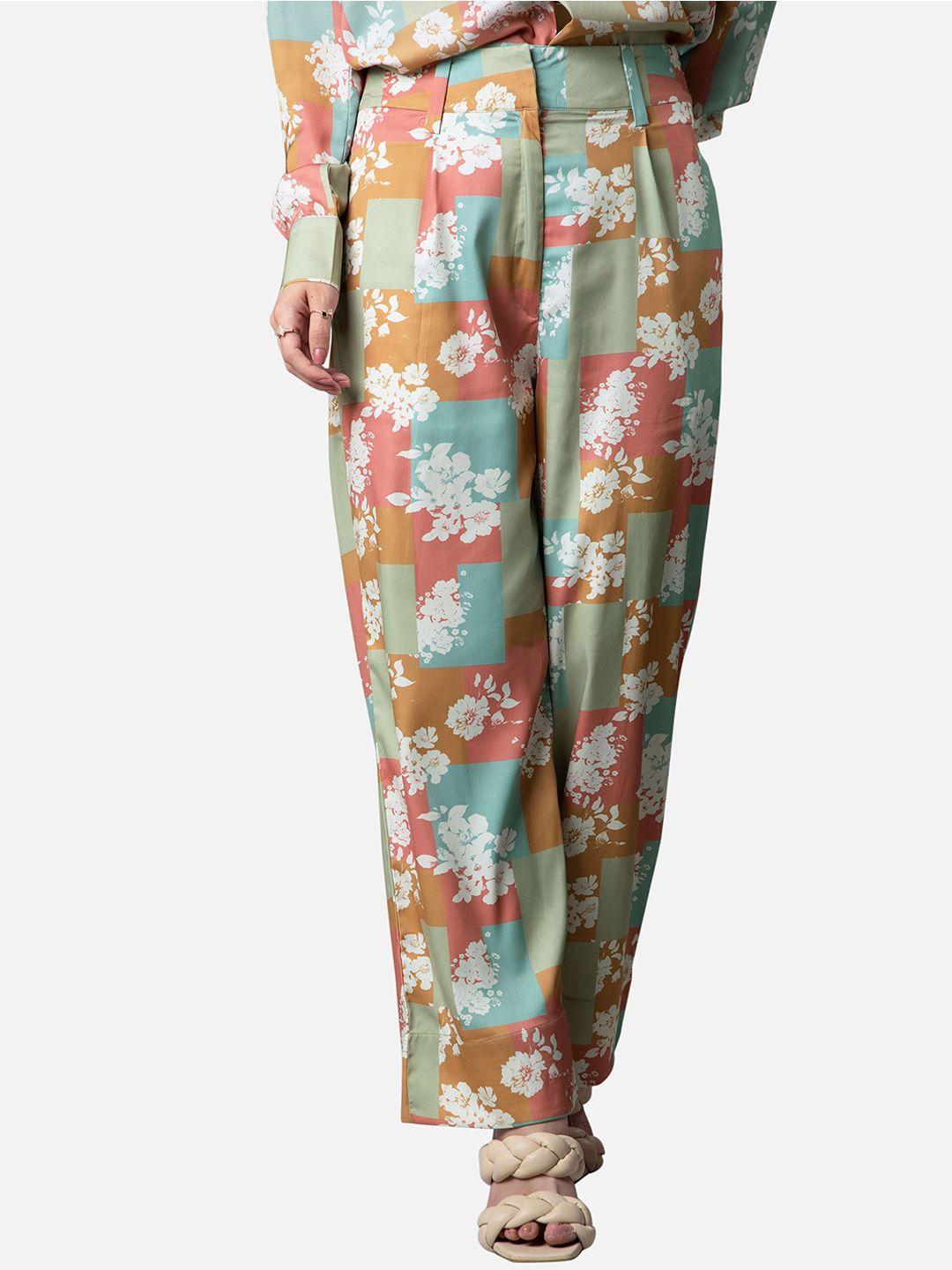 neofaa women green floral printed flared easy wash trousers