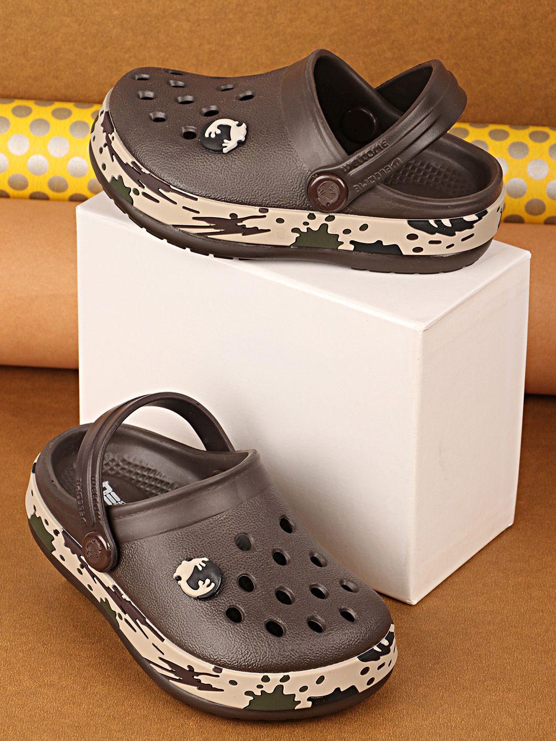 neoz boys coffee brown rubber clogs