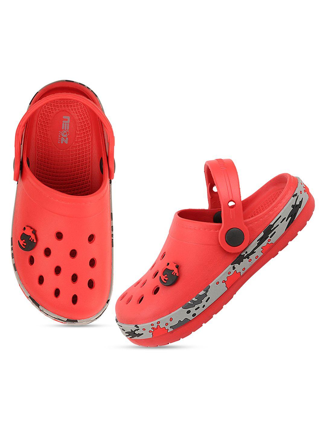 neoz boys red & grey rubber clogs