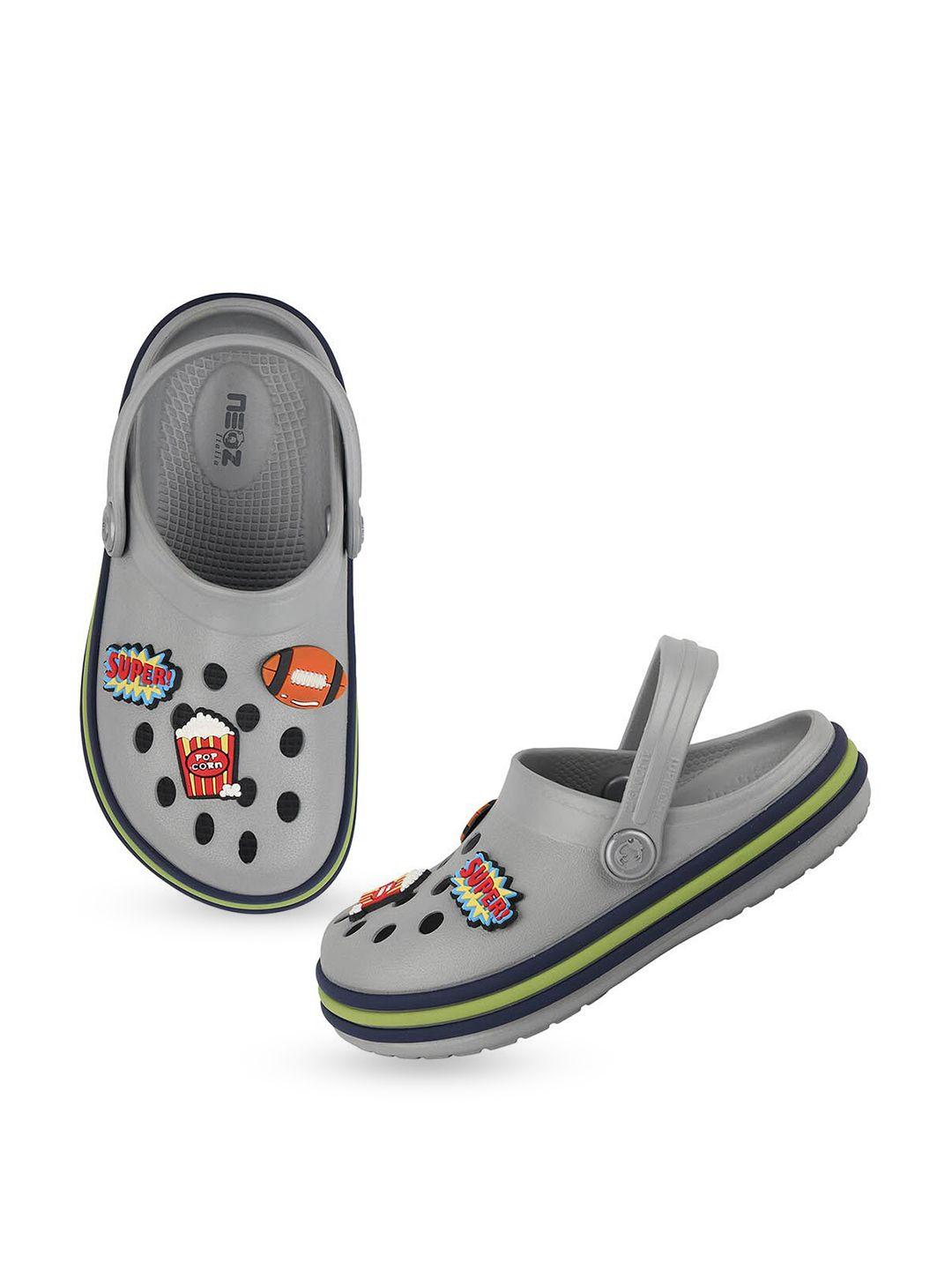 neoz kids jibbitz embellished clogs