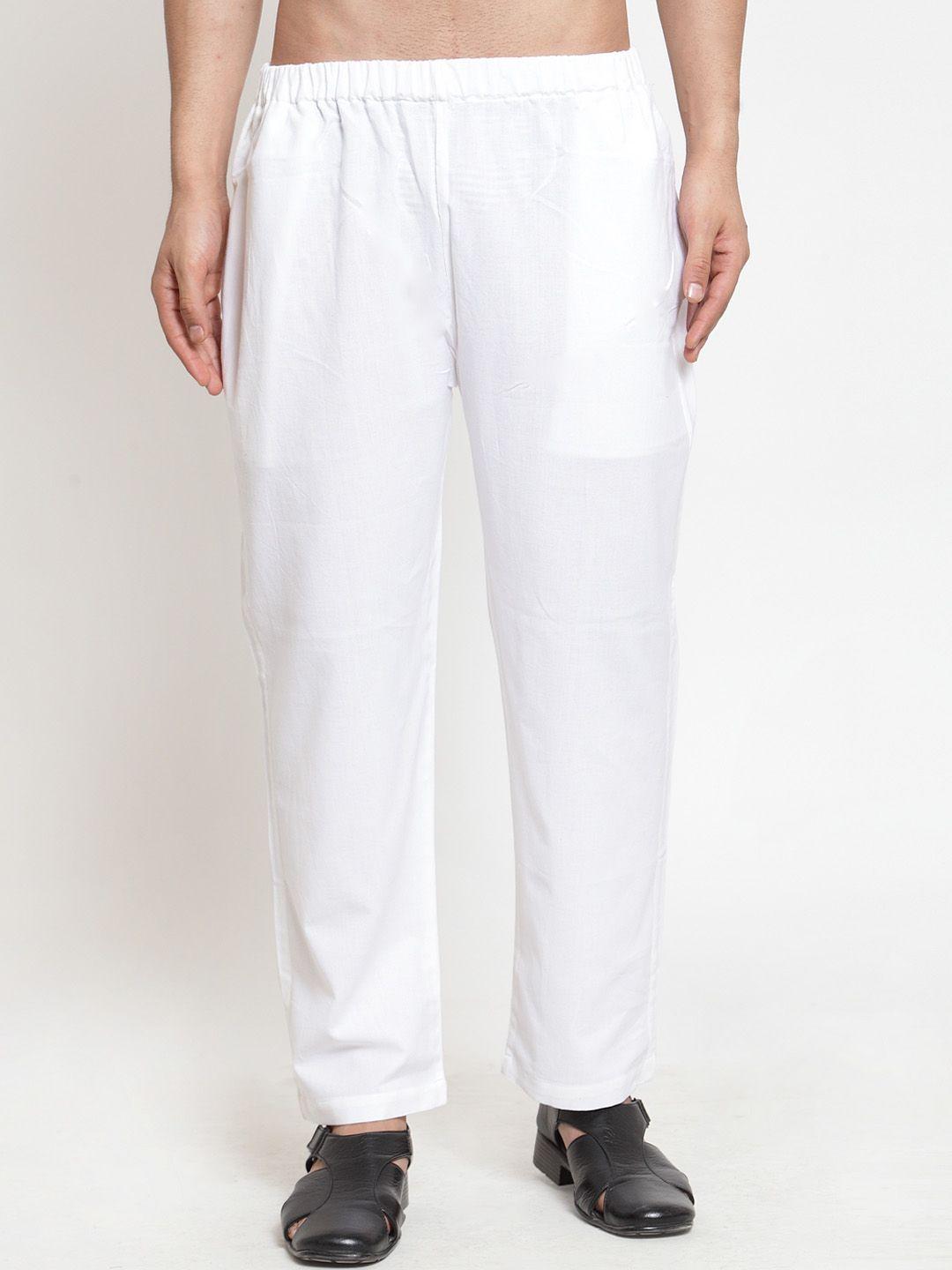 neudis men white solid cotton pyjama