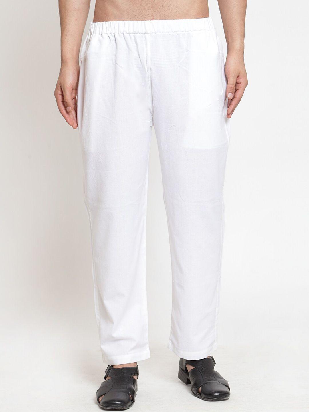 neudis men white solid pyjamas