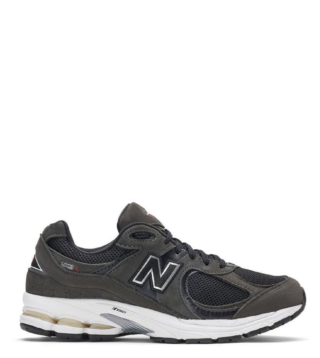 new balance men's ml2002rb raven sneakers