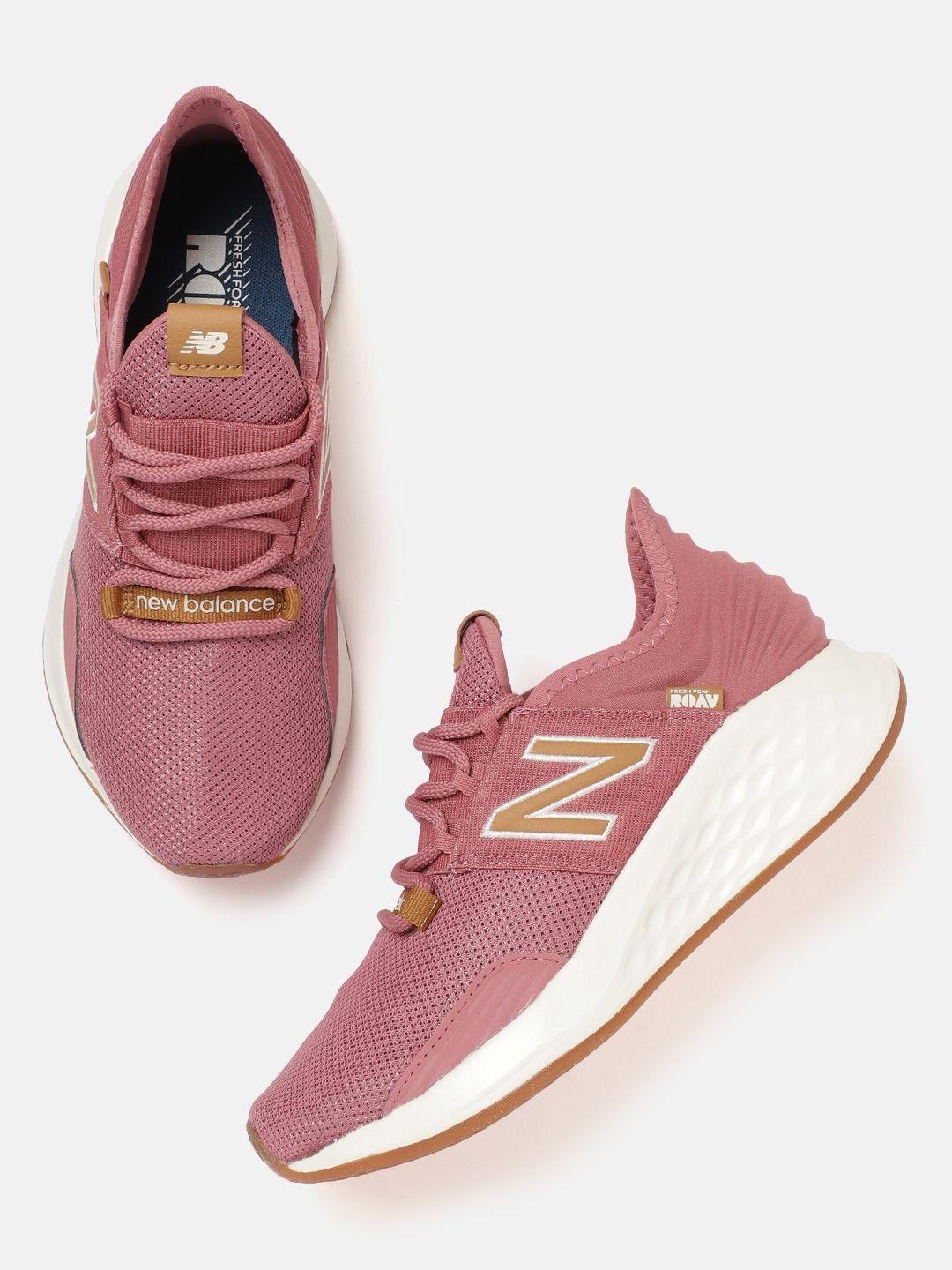 new balance women woven design roav running shoes