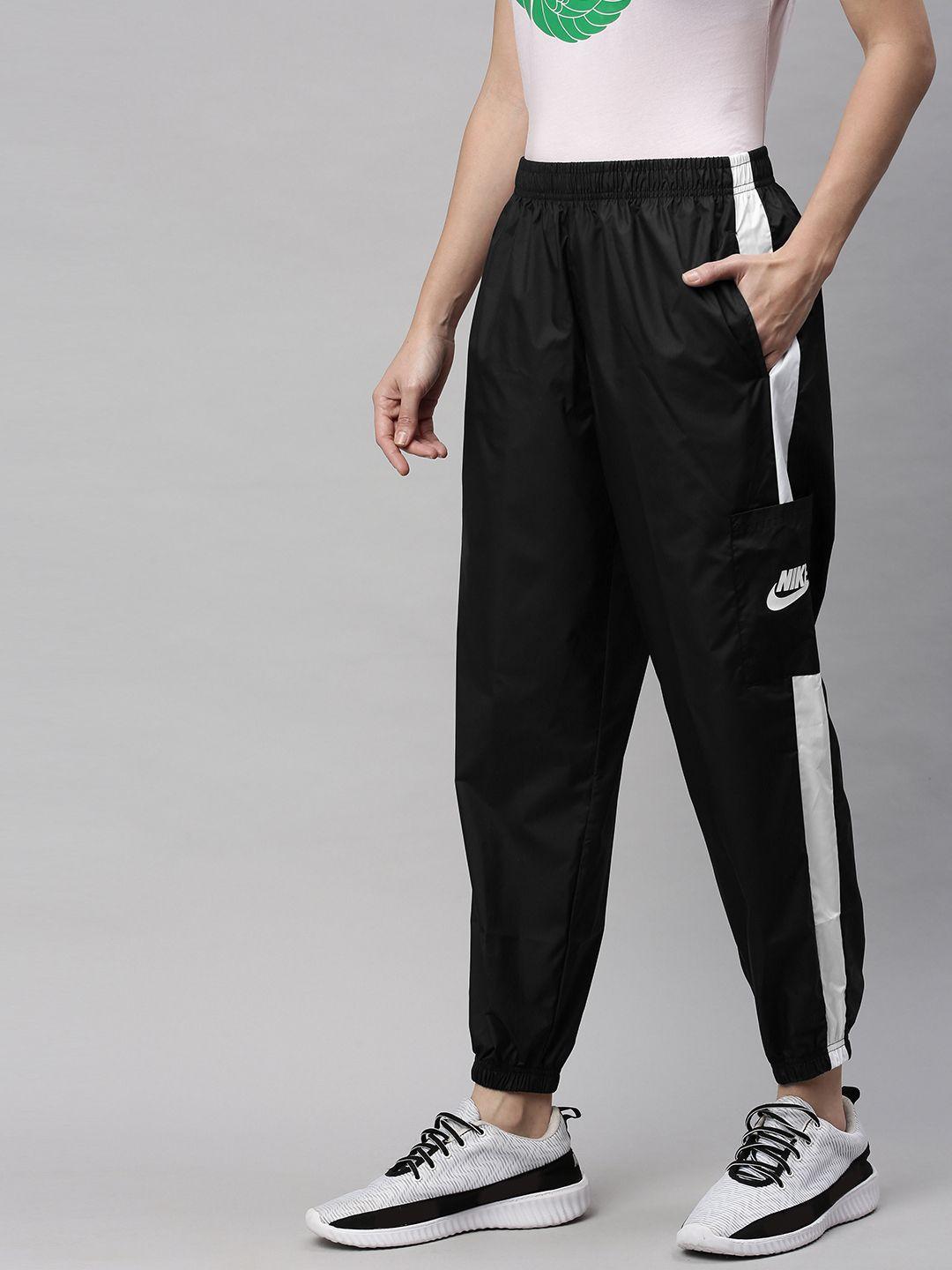 nike women black as w nsw loose fit solid cargo joggers