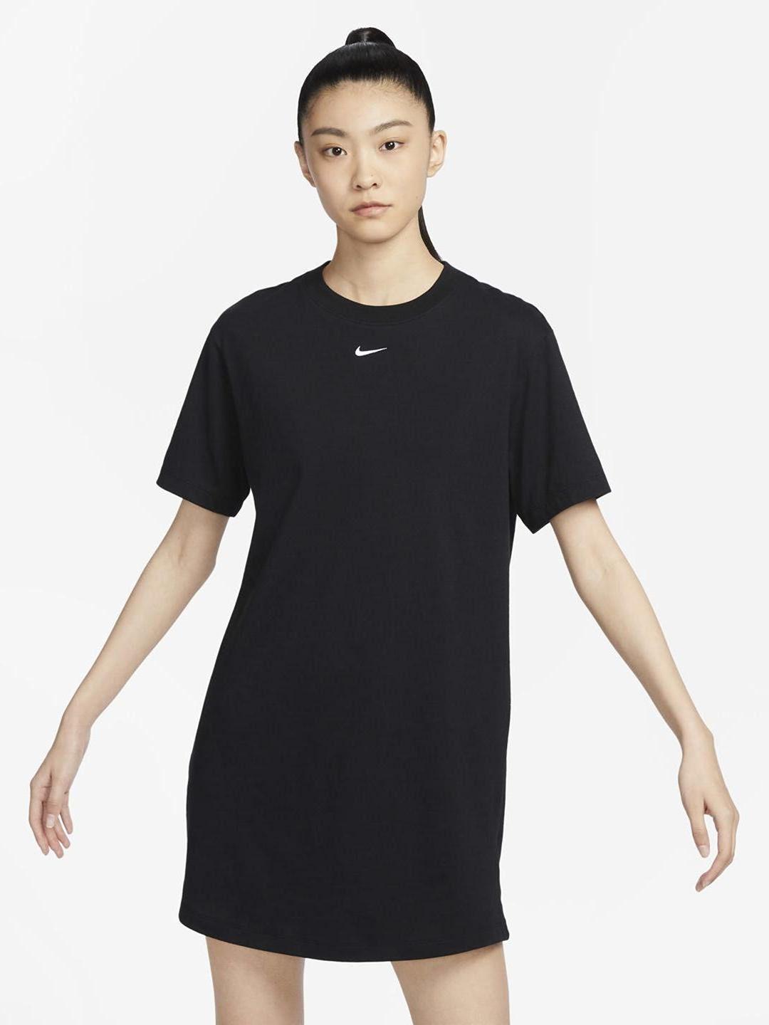 nike women sportswear essential short-sleeve t-shirt dress
