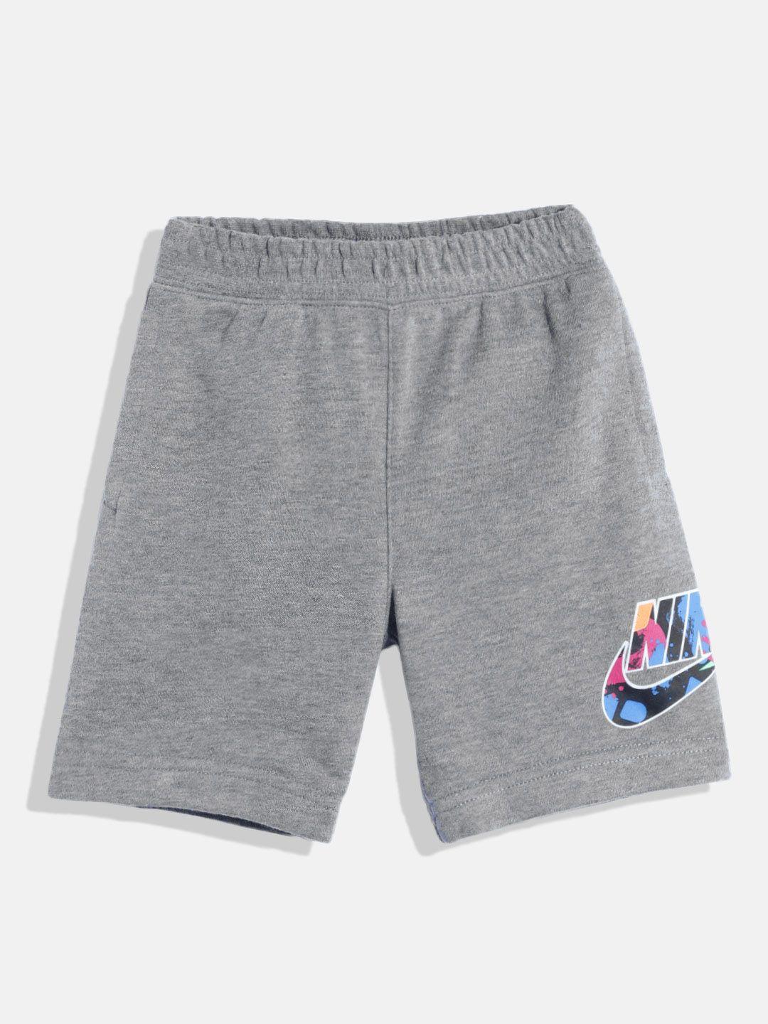 nike boys grey melange printed slim fit sports shorts