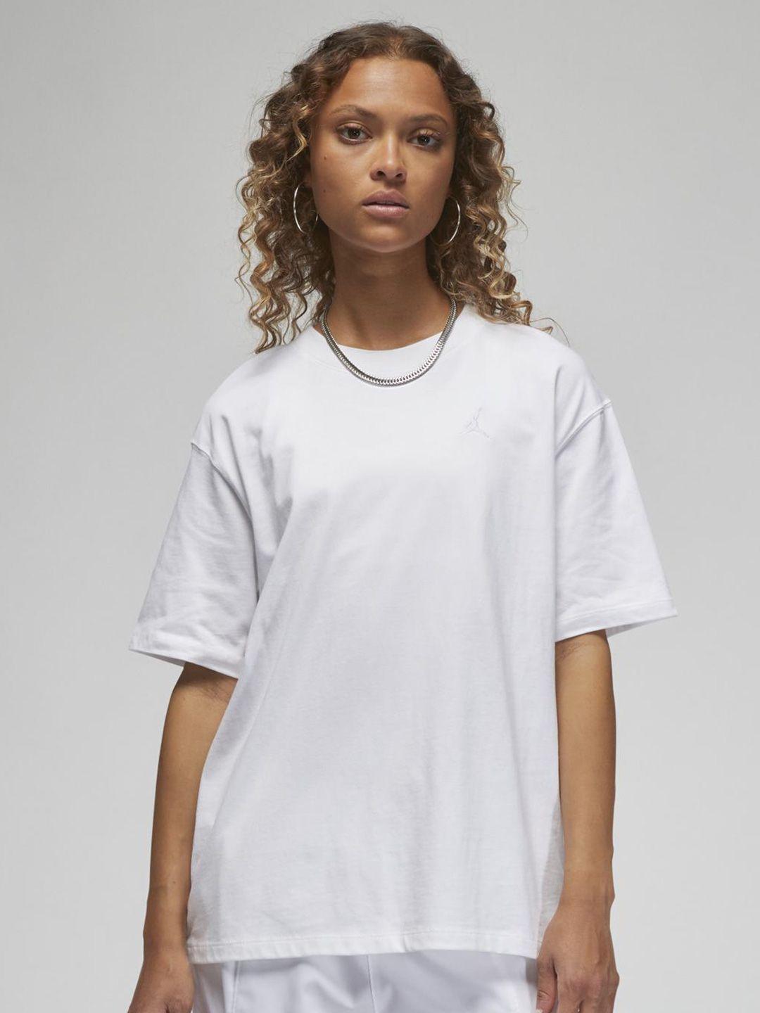 nike loose-fit dri-fit t-shirt