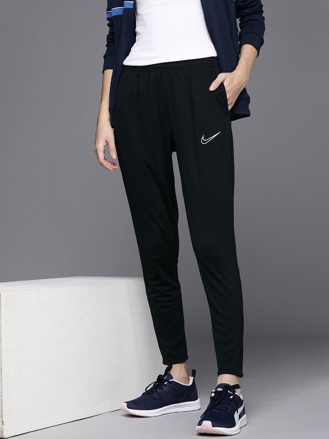 nike men black solid mid rise casual track pants