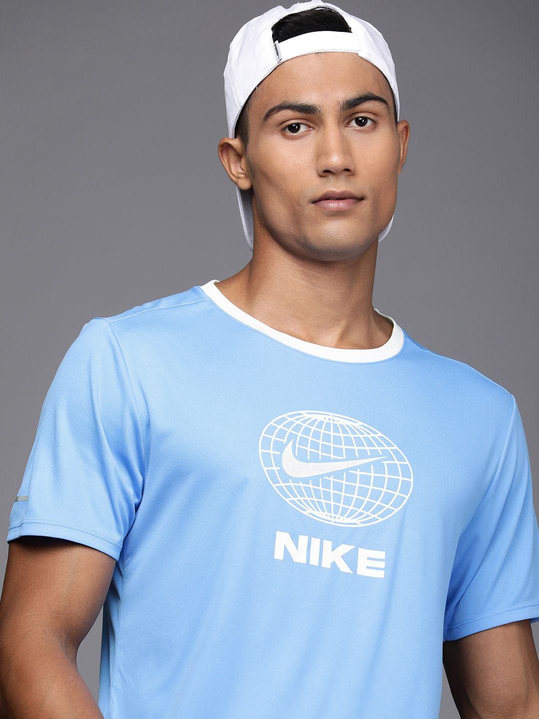 nike men blue & white brand logo & colourblocked printed casual t-shirt