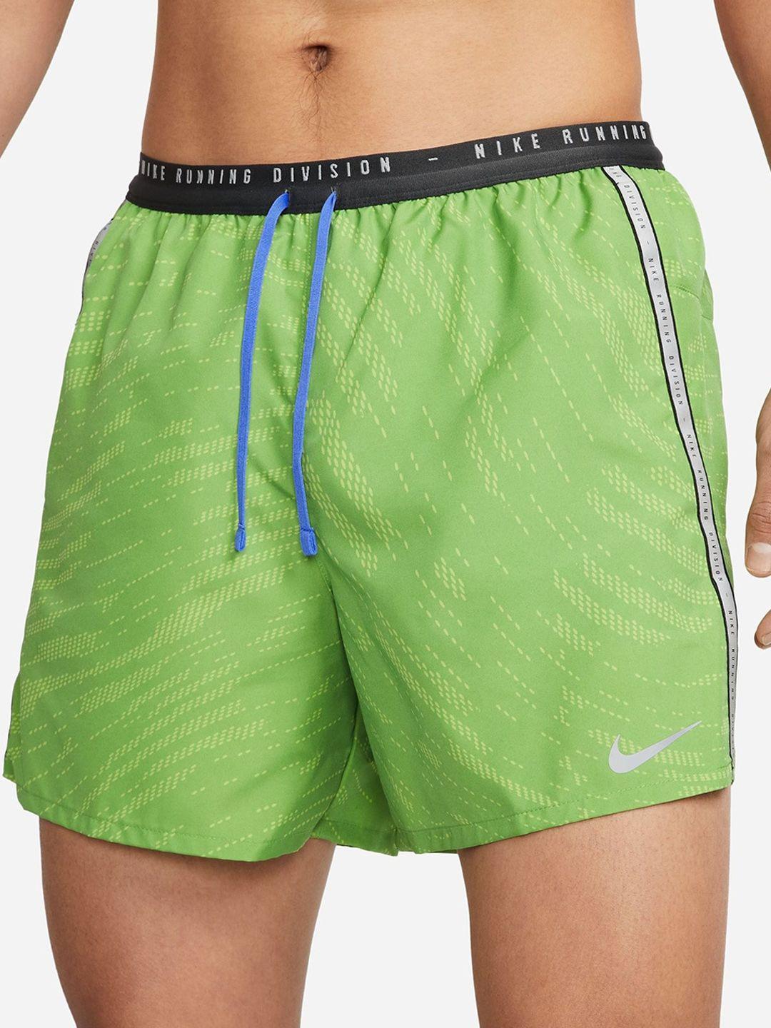 nike men geometric printed dri fit sports shorts