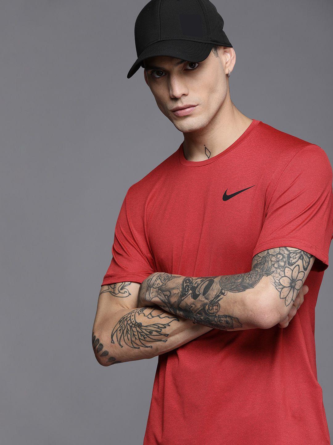 nike men red solid dri-fit t-shirt