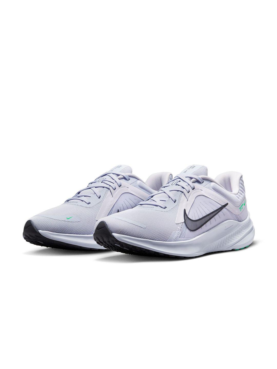 nike men solid quest 5 road running shoes