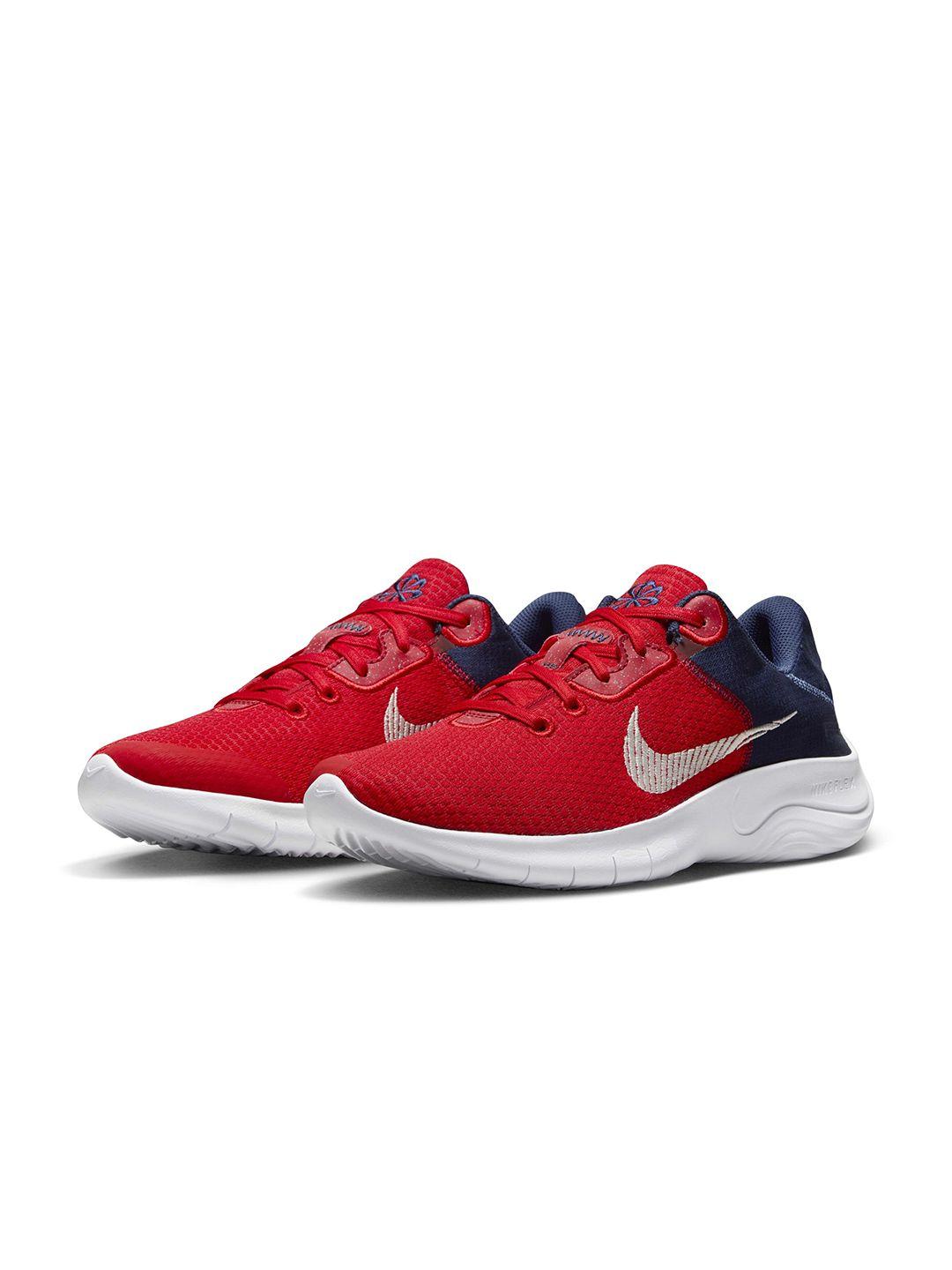 nike men textured road running sports shoes