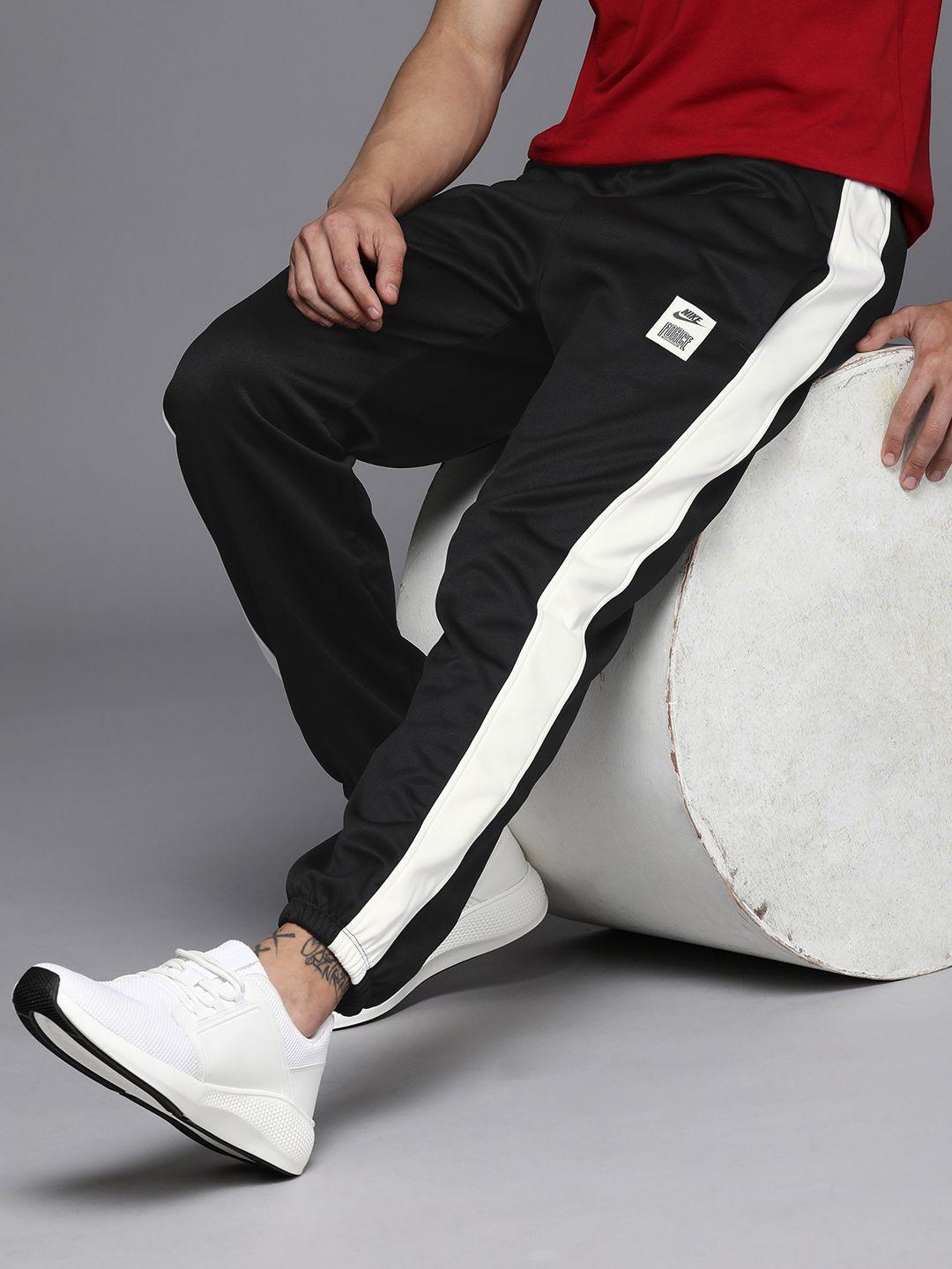 nike men therma-fit starting 5 basketball fleece applique detail striped joggers pants