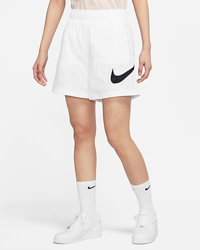 nike sportswear essential