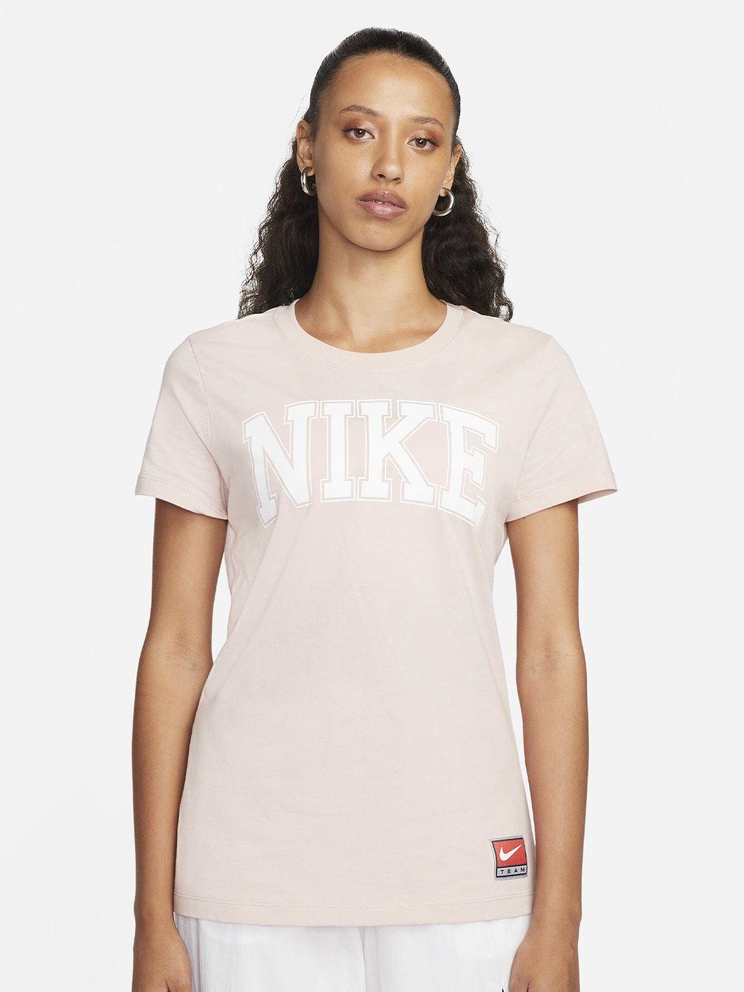 nike sportswear women relaxed-fit t-shirt