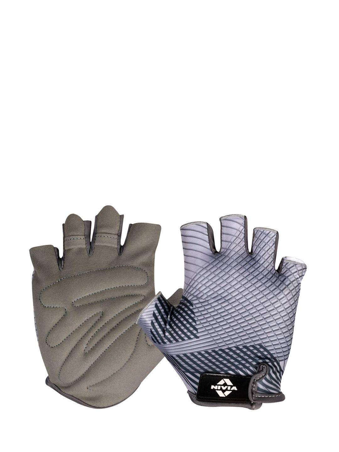 nivia self design sports gloves