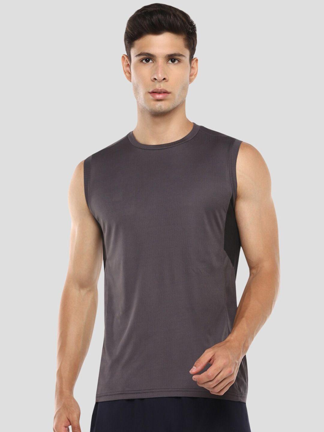 nivia men grey applique t-shirt