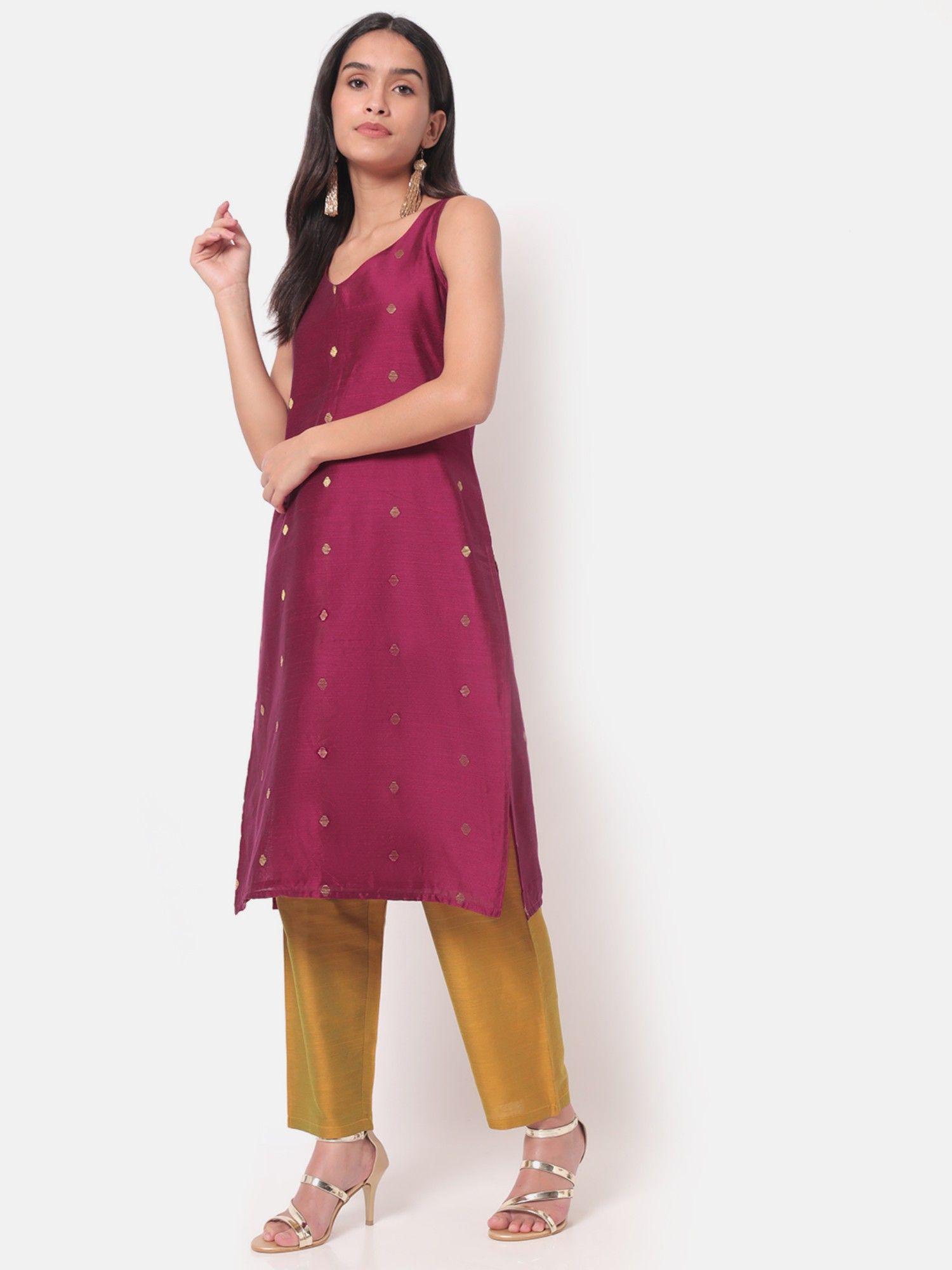 nohreen wine tasselled kurta