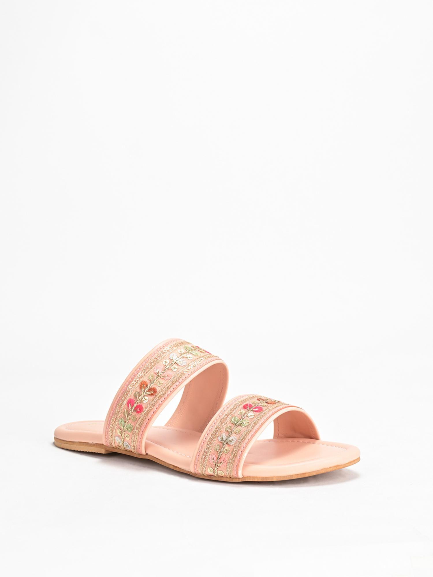 nora pink kolhapuri flats