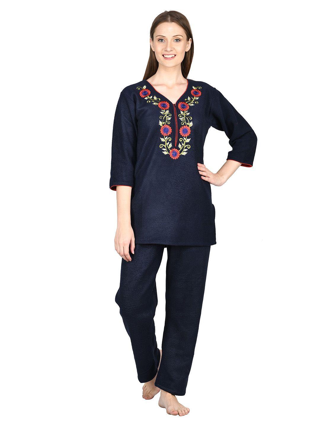 noty-women-navy-blue-&-red-printed-night-suit