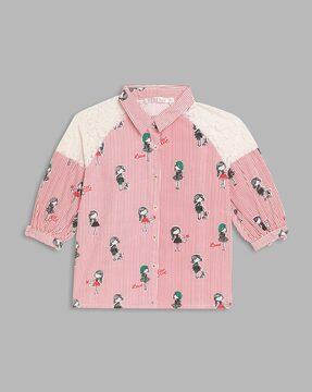 novelty print shirt with lace accents